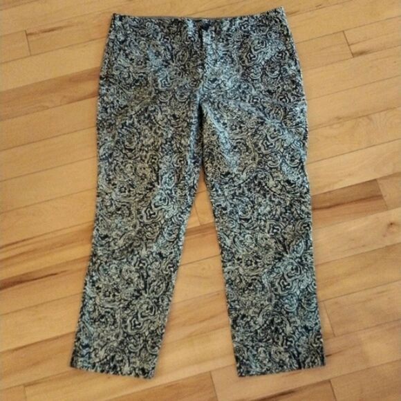 Banana Republic Hampton Fit Pants - Picture 5 of 7